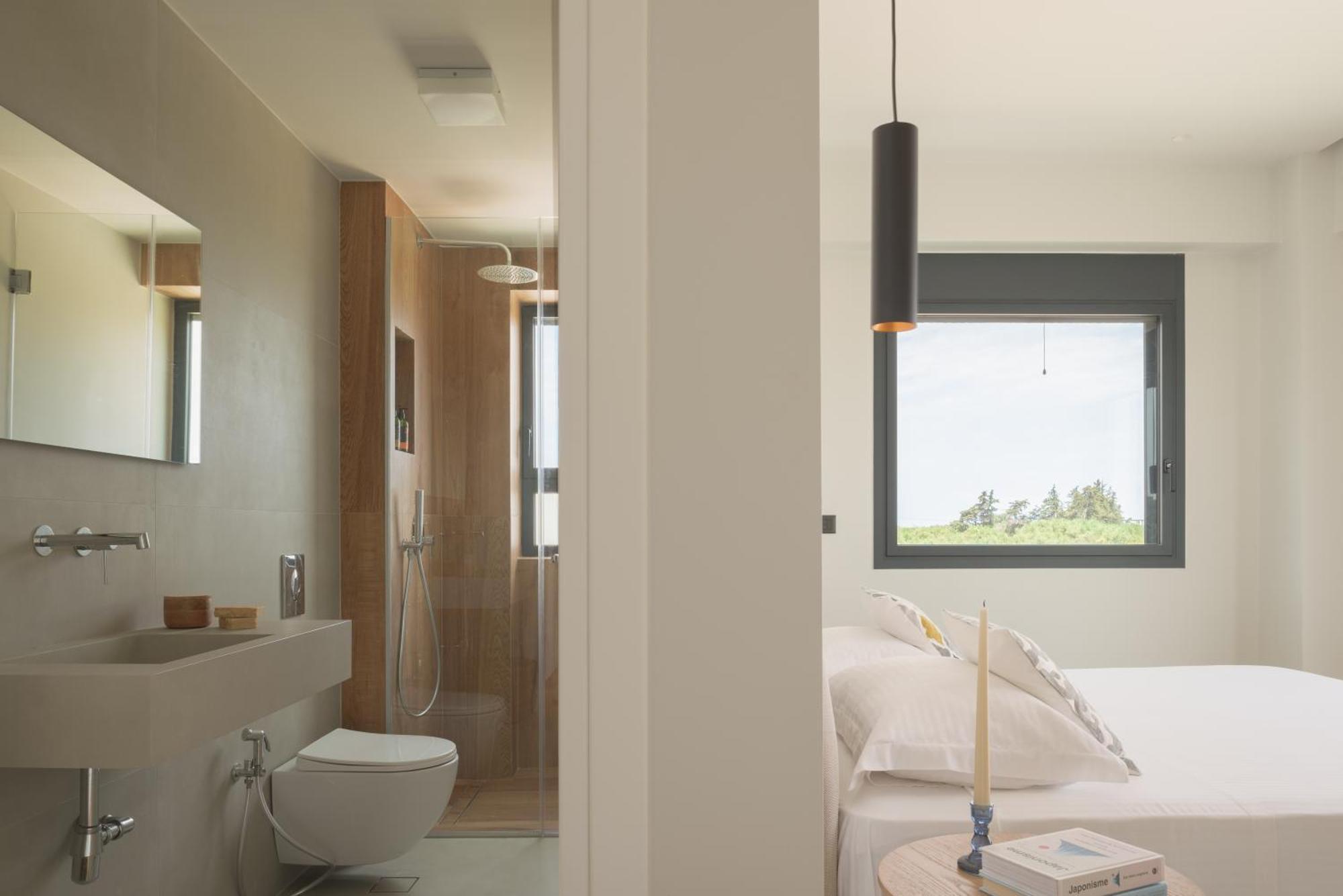 Blue Zone Villa, A Seaview Sanctuary With Pool, By Thinkvilla Vilă *