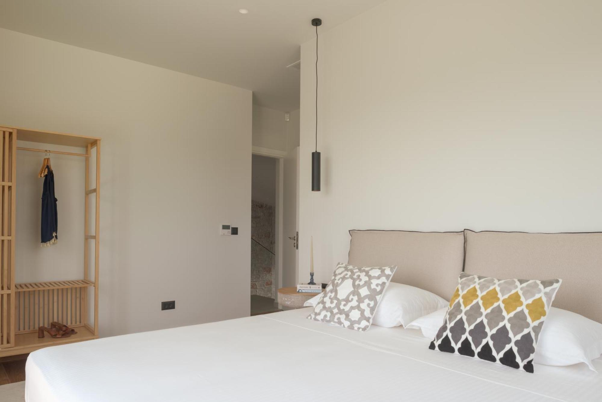 Blue Zone Villa, A Seaview Sanctuary With Pool, By Thinkvilla Chania (Crete)